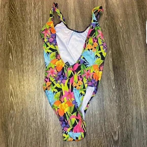 Womens 4 Item Swimsuit Bundle - S - Picture 13 of 14